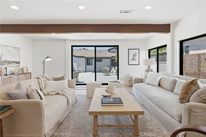 4529 Pepperwood Avenue, Long Beach, California 90808