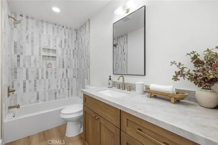 4529 Pepperwood Avenue, Long Beach, California 90808