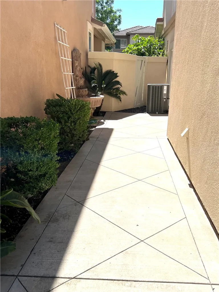 Sideyard