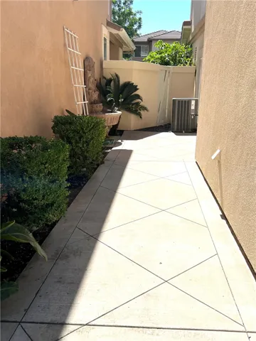 Sideyard