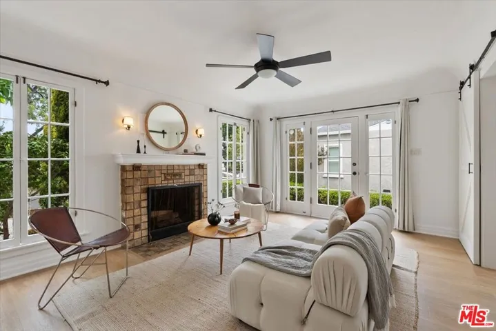 3726 W 59th Street, Los Angeles, California 90043