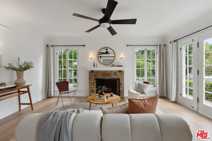3726 W 59th Street, Los Angeles, California 90043