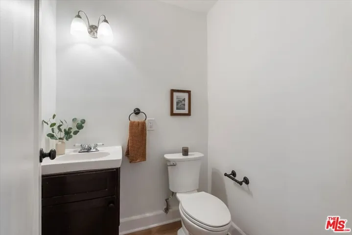 3726 W 59th Street, Los Angeles, California 90043