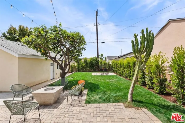 3726 W 59th Street, Los Angeles, California 90043