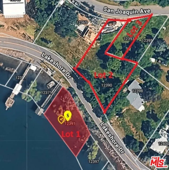 3 Contiguous Lots - Lakefront