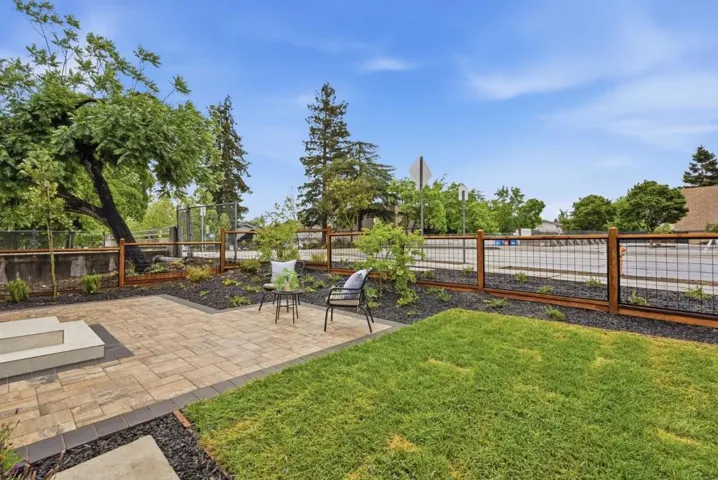 702 Ellsworth Place, Palo Alto, California 94306