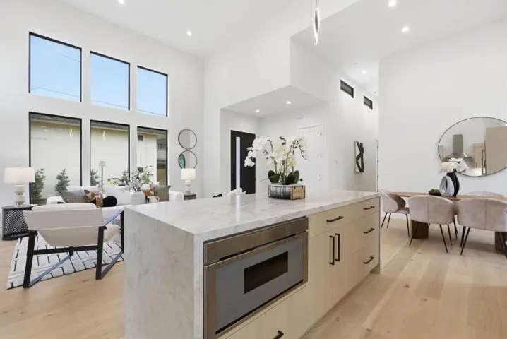 702 Ellsworth Place, Palo Alto, California 94306