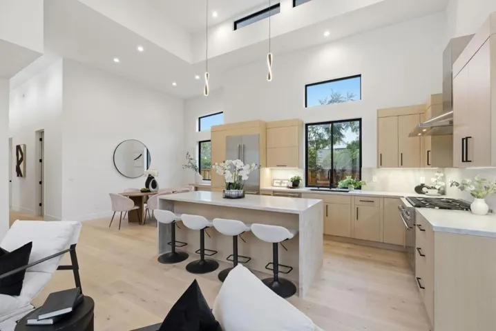 702 Ellsworth Place, Palo Alto, California 94306