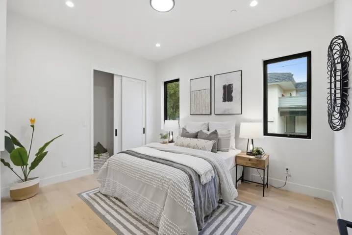 702 Ellsworth Place, Palo Alto, California 94306