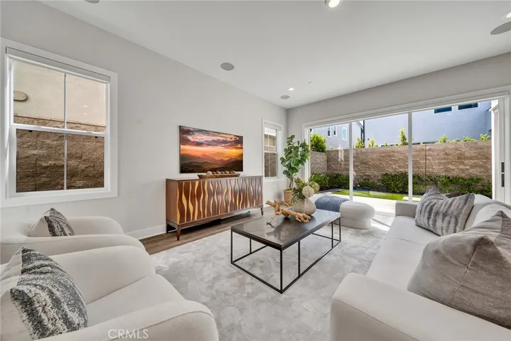 140 Walworth, Lake Forest, California 92630