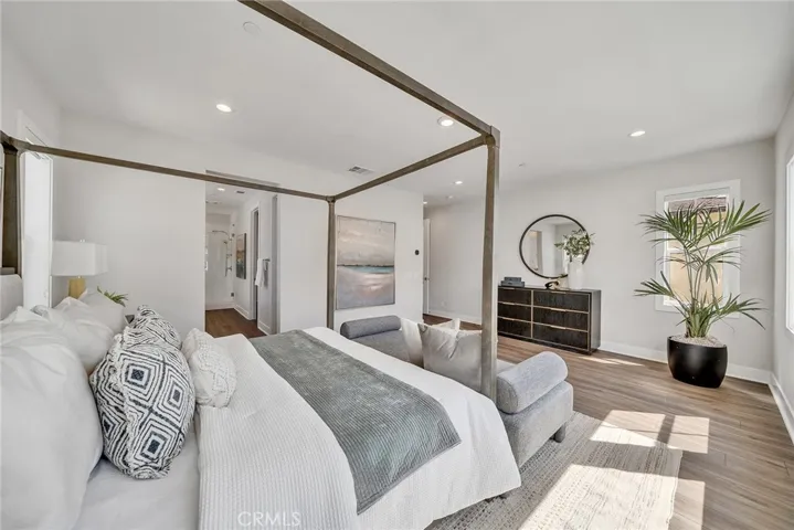 140 Walworth, Lake Forest, California 92630