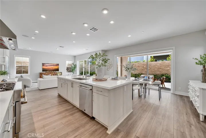 140 Walworth, Lake Forest, California 92630