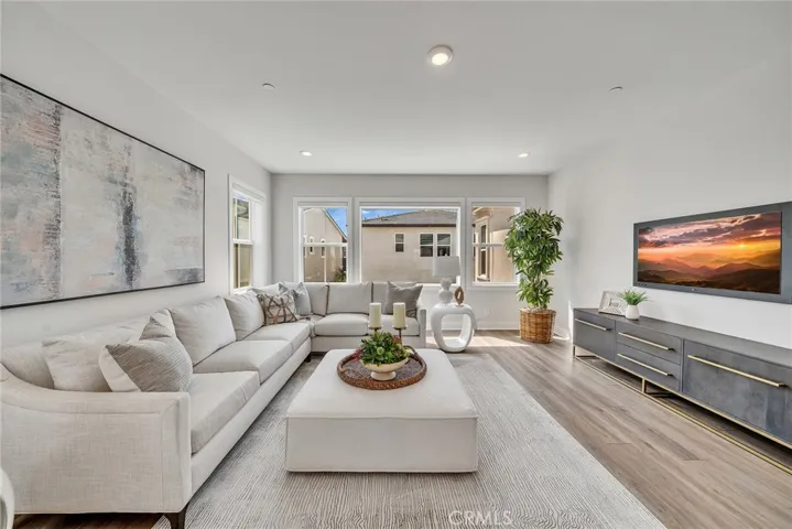 140 Walworth, Lake Forest, California 92630