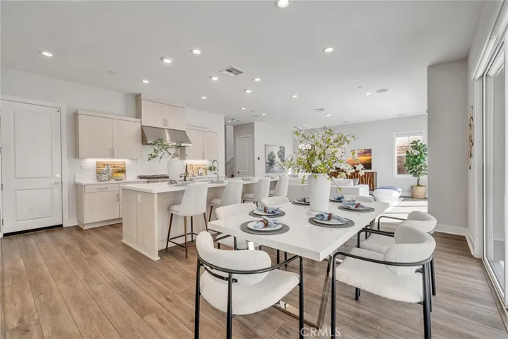 140 Walworth, Lake Forest, California 92630