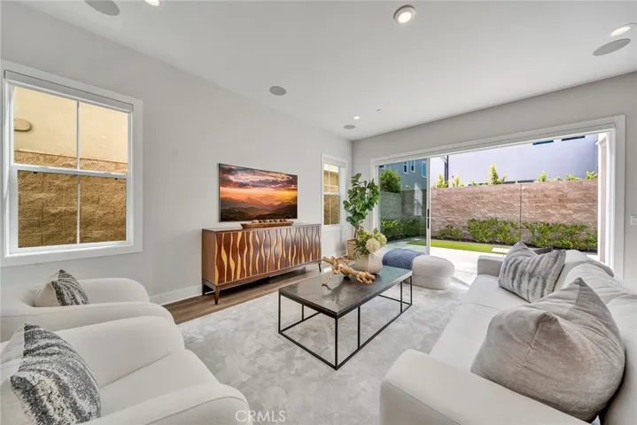 140 Walworth, Lake Forest, California 92630