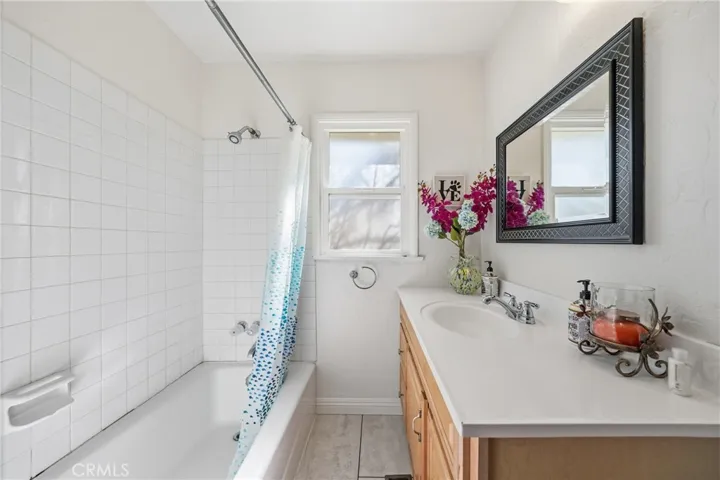 main level bathroom 1