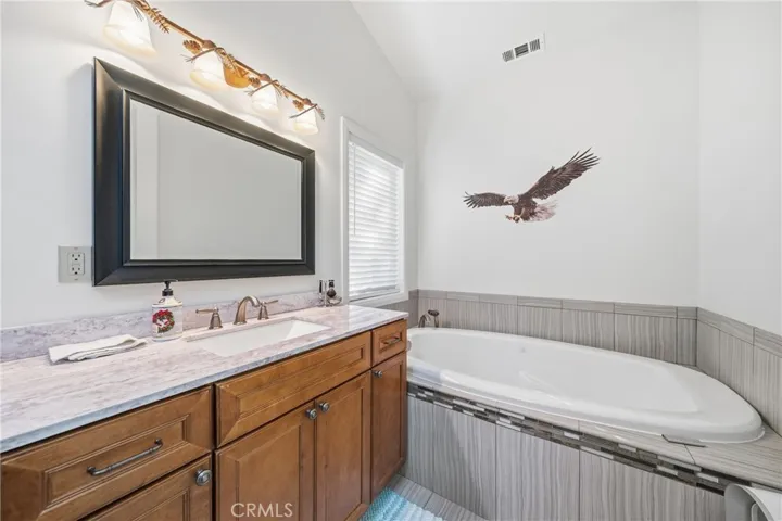 Master bathroom with Jacuzzi