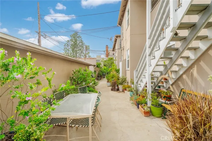1231 Devon Avenue, Los Angeles, California 90024