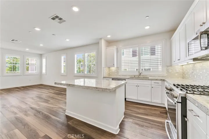 Original photo of the living and kitchen area