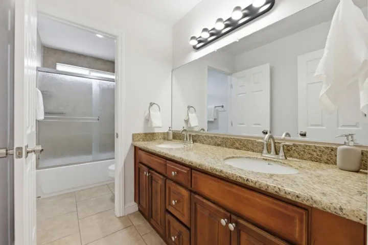 1425 Blackstone Avenue, San Jose, California 95118