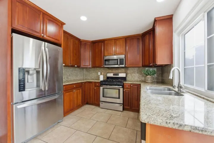 1425 Blackstone Avenue, San Jose, California 95118