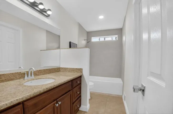 1425 Blackstone Avenue, San Jose, California 95118