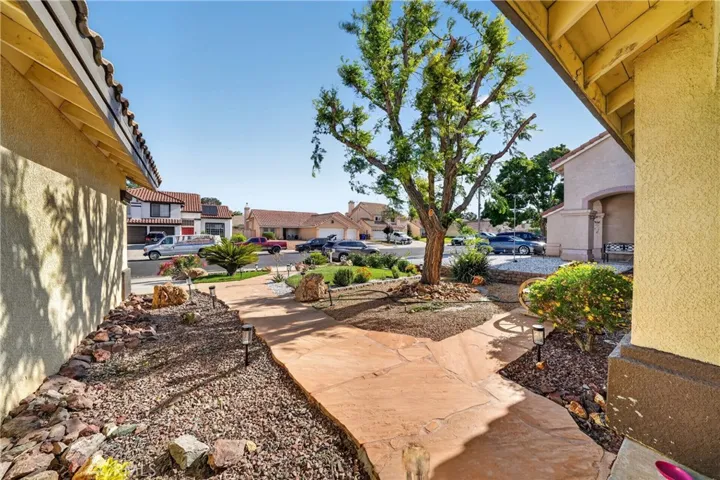 13240 Country Court, Victorville, California 92392
