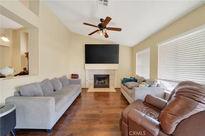 13240 Country Court, Victorville, California 92392