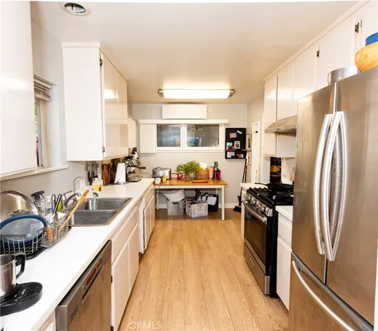 KITCHEN AREA 2