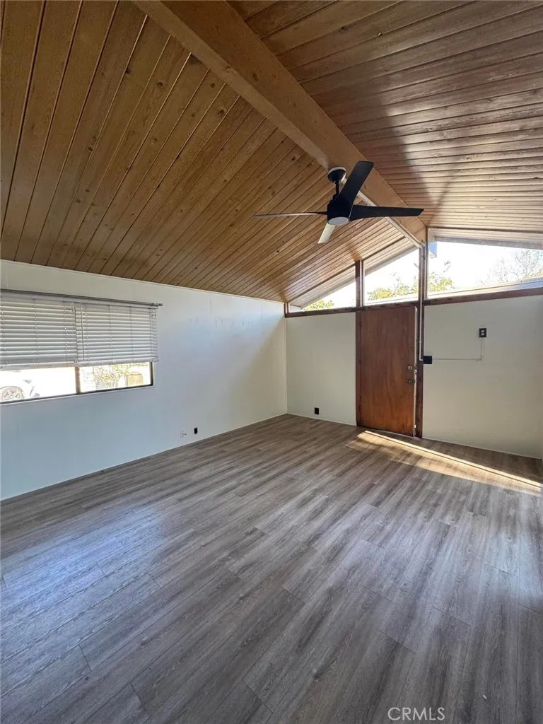 1544 -Living room