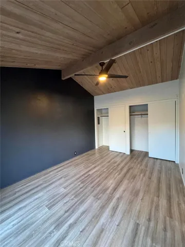 1544-Primary bedroom double closets