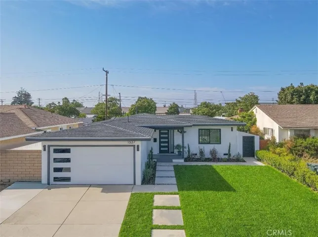 1537 W 180th, Gardena, California 90248