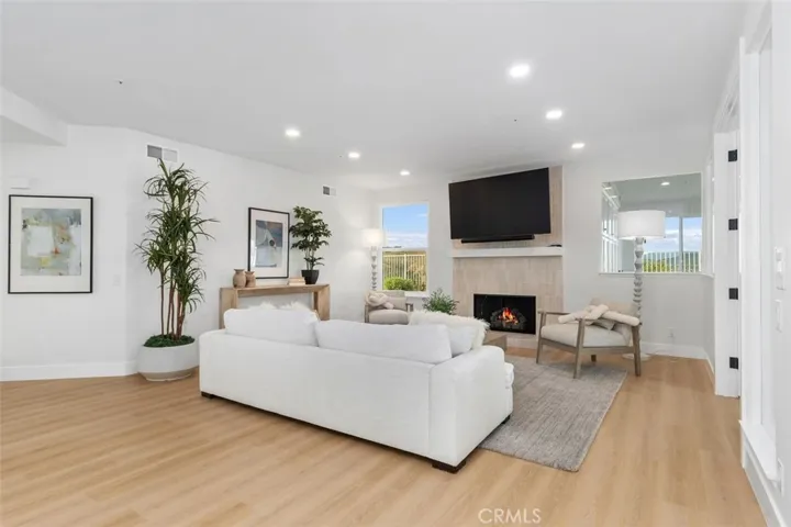 2001 Via Aguila, San Clemente, California 92673