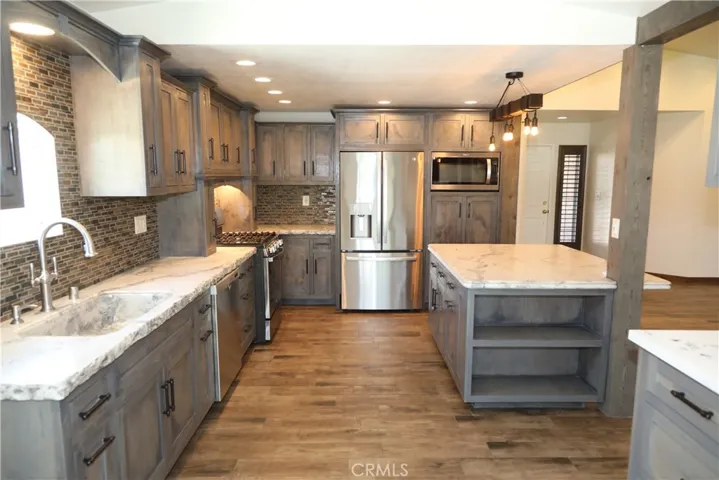 1724 High Vista, Palmdale, California 93550
