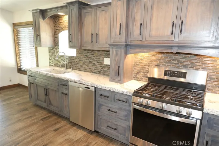 1724 High Vista, Palmdale, California 93550