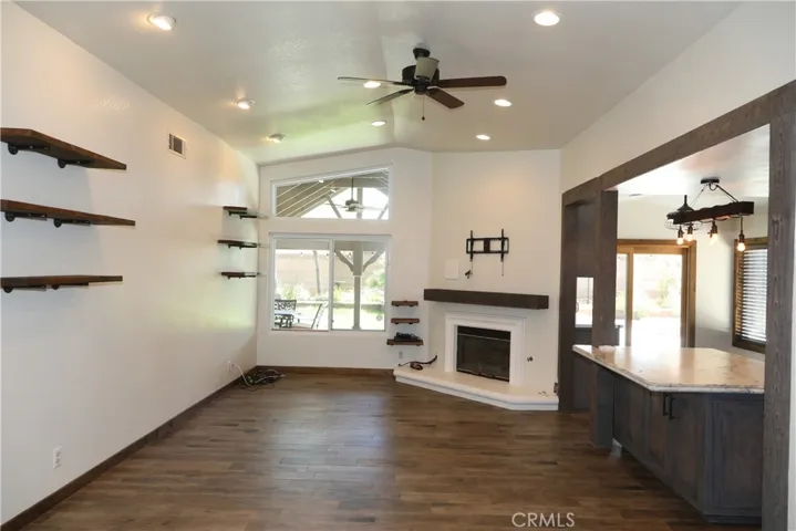 1724 High Vista, Palmdale, California 93550