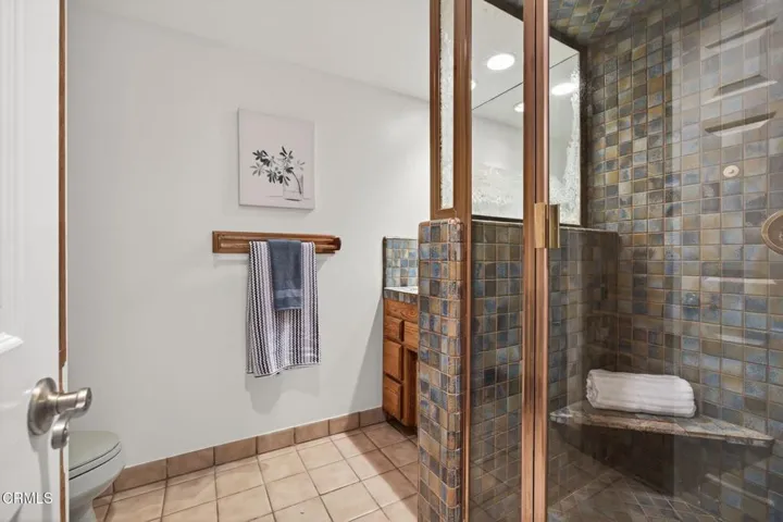 28-web-or-mls-Upmarketmedia_213Elf-082