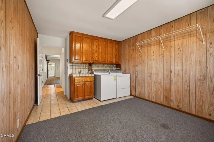 32-web-or-mls-Upmarketmedia_213Elf-094
