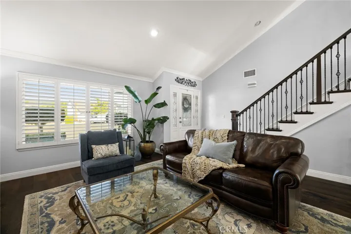 9873 Milton, Cypress, California 90630
