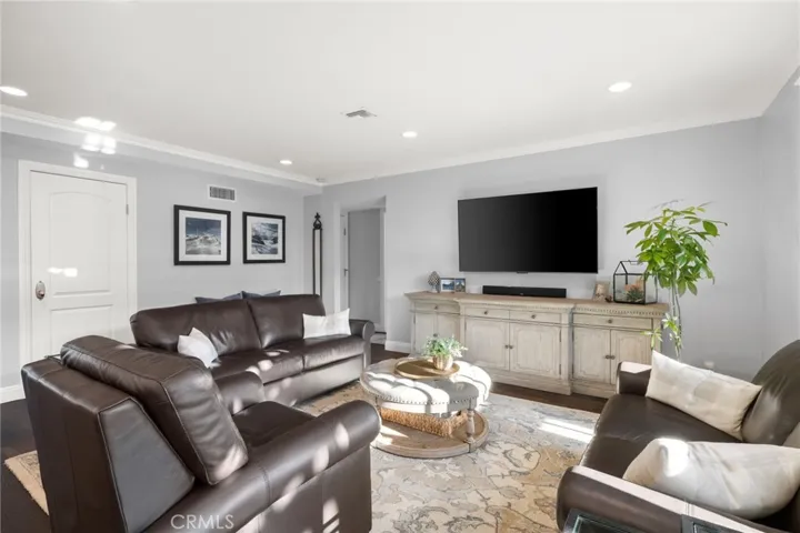 9873 Milton, Cypress, California 90630