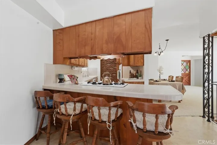Breakfast bar in kitchen