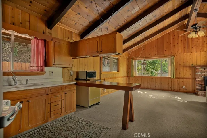 30962 Old City Creek, Running Springs, California 92382