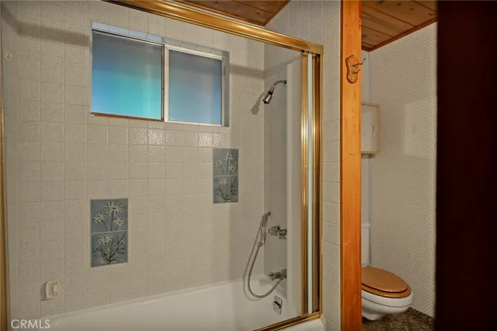 30962 Old City Creek, Running Springs, California 92382