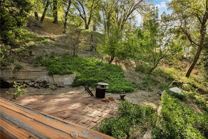30962 Old City Creek, Running Springs, California 92382
