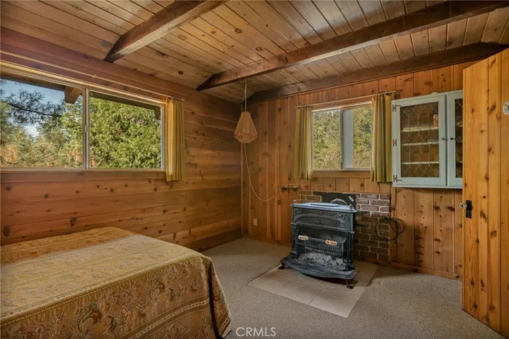 30962 Old City Creek, Running Springs, California 92382