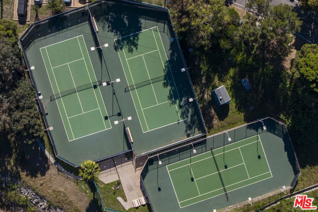 Tennis Courts