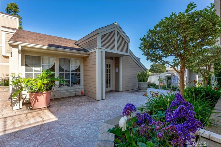 3845 Farquhar Avenue 309, Los Alamitos, California 90720