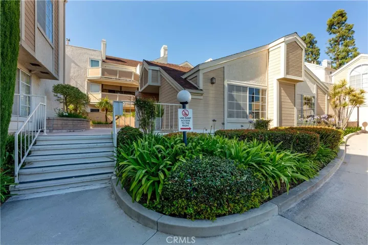 3845 Farquhar Avenue 309, Los Alamitos, California 90720