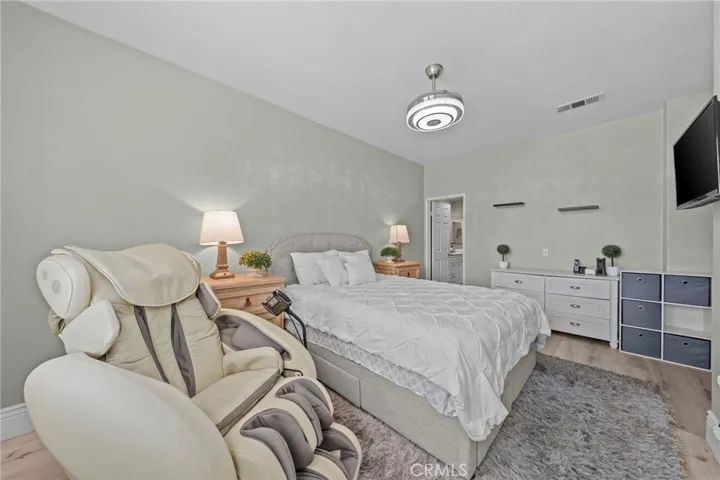 Downstairs​​‌​​​​‌​​‌‌​​‌​​​‌‌​​​‌​​‌‌​​‌‌​​‌‌​​​​ Bedroom