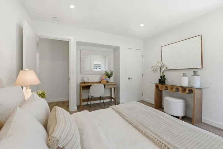 150 Middlefield Road, Palo Alto, California 94301